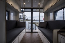 Houseboat Cube Mini Max