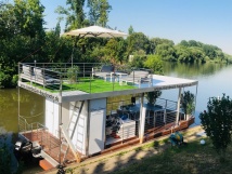 Party Boat