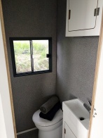 Houseboat Independent Mini